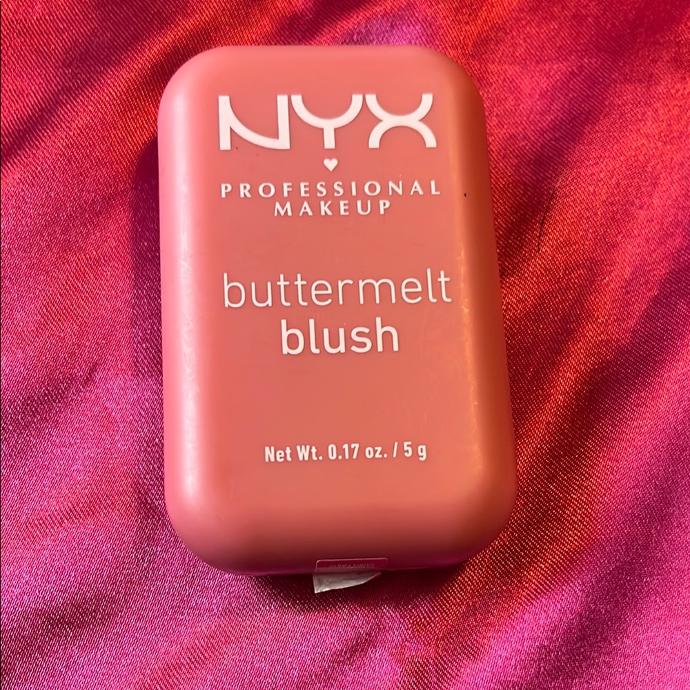 NYX Pink Blush Buttermelt Makeup